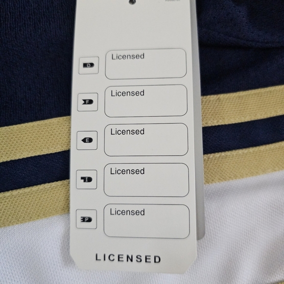NWT: Notre Dame hockey jersey size S - Picture 11 of 16